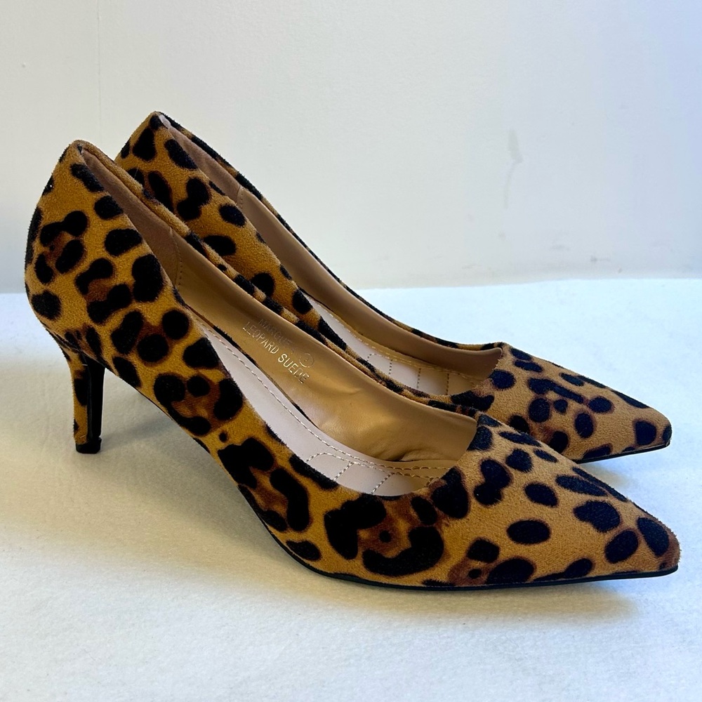 New Bella Marie Women’s Leopard Pointed Toe Heeled Pumps Shoes / size 7